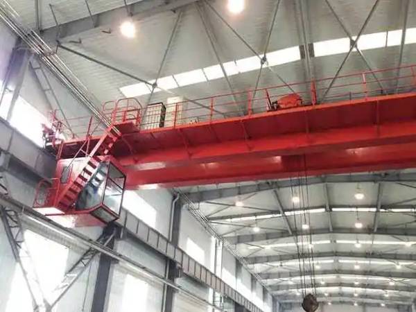 新中式雙梁起重機(jī)與傳統(tǒng)起重機(jī)有何區(qū)別？