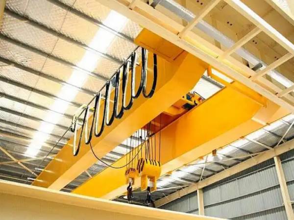 新中式橋式起重機(jī)的**性能如何？